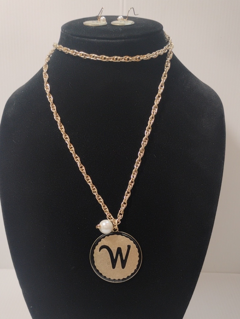 Plunder Gold and Pearl 'W' Monogram Pendant Necklace
